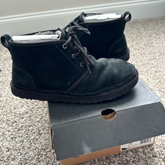 UGG Neumel Black Boot - Picture 5 of 11